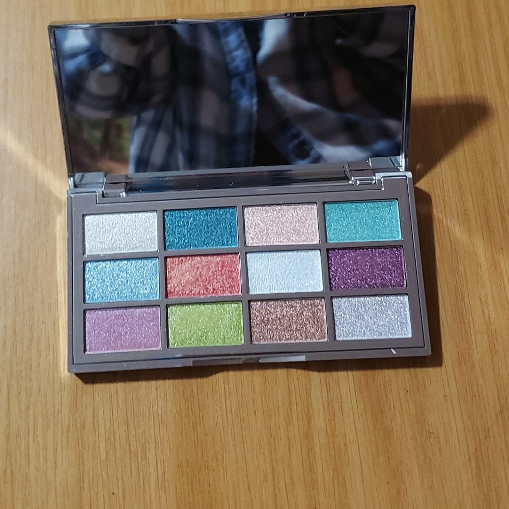 Amethyst palette by Revolution Beauty NEW/NEVER USED